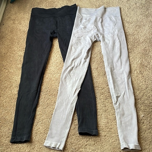 Bundle of 2 Aeropastle leggings size small - Picture 1 of 11